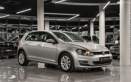 Volkswagen Golf VII, 2013 год, 1 080 000 рублей, 2 фотография