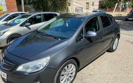 Opel Astra J, 2011 год, 700 000 рублей, 4 фотография