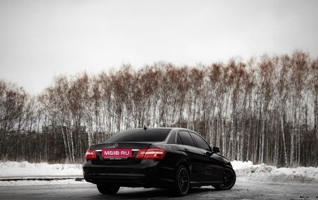 Mercedes-Benz E-Класс, 2011 год, 1 400 000 рублей, 6 фотография