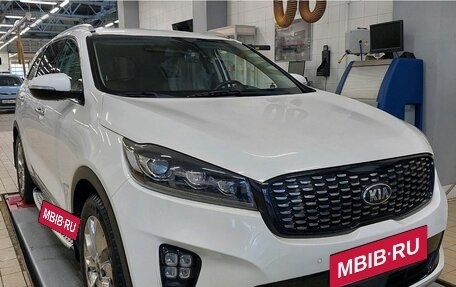 KIA Sorento III Prime рестайлинг, 2018 год, 3 390 000 рублей, 2 фотография