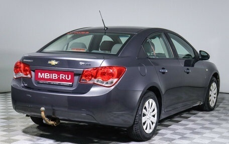 Chevrolet Cruze II, 2010 год, 575 000 рублей, 5 фотография