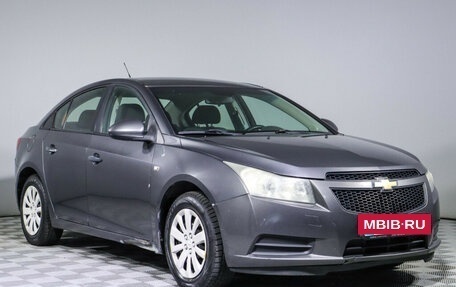 Chevrolet Cruze II, 2010 год, 575 000 рублей, 3 фотография