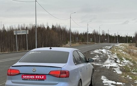 Volkswagen Jetta VI, 2015 год, 1 550 000 рублей, 2 фотография