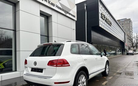 Volkswagen Touareg III, 2012 год, 1 640 000 рублей, 3 фотография