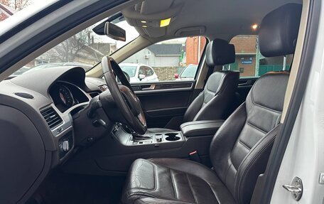 Volkswagen Touareg III, 2012 год, 1 640 000 рублей, 14 фотография