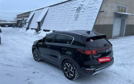 KIA Sportage IV рестайлинг, 2018 год, 2 420 000 рублей, 13 фотография