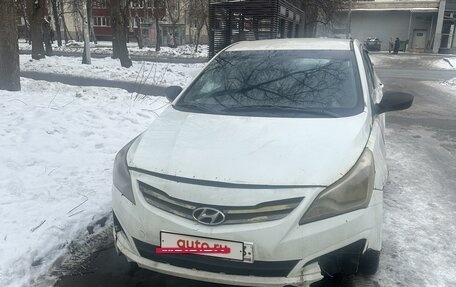 Hyundai Solaris II рестайлинг, 2014 год, 280 000 рублей, 2 фотография