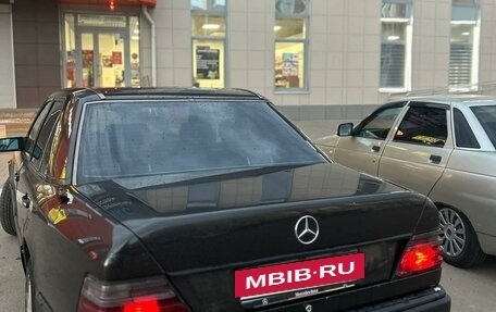 Mercedes-Benz W124, 1992 год, 395 000 рублей, 6 фотография