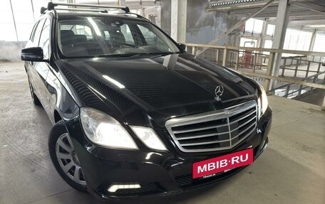 Mercedes-Benz E-Класс, 2010 год, 1 350 000 рублей, 3 фотография