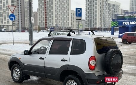 Chevrolet Niva I рестайлинг, 2009 год, 390 000 рублей, 4 фотография