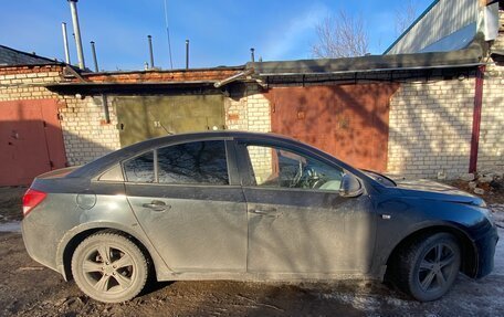 Chevrolet Cruze II, 2010 год, 623 000 рублей, 2 фотография