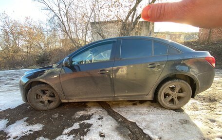 Chevrolet Cruze II, 2010 год, 623 000 рублей, 3 фотография