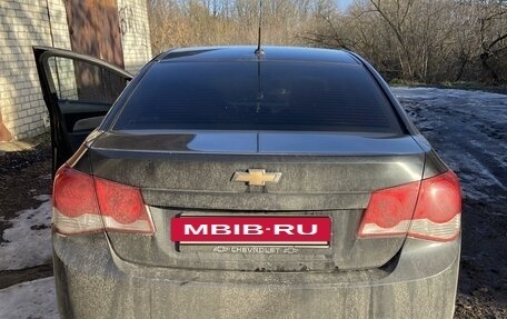 Chevrolet Cruze II, 2010 год, 623 000 рублей, 8 фотография