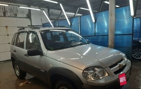 Chevrolet Niva I рестайлинг, 2012 год, 520 000 рублей, 3 фотография