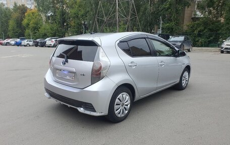 Toyota Aqua I, 2012 год, 870 000 рублей, 5 фотография