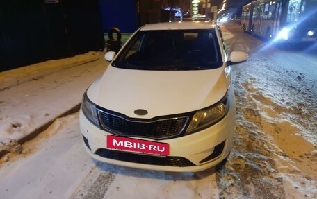 KIA Rio III рестайлинг, 2013 год, 650 000 рублей, 10 фотография