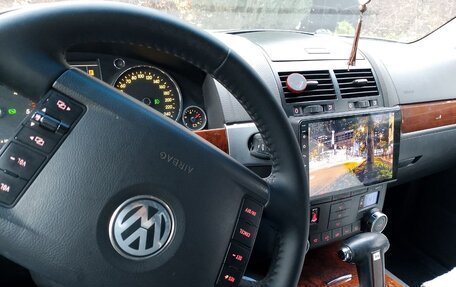 Volkswagen Touareg III, 2005 год, 1 350 000 рублей, 11 фотография