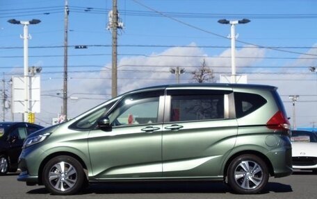 Honda Freed II, 2022 год, 1 462 000 рублей, 2 фотография