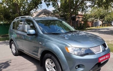 Mitsubishi Outlander III рестайлинг 3, 2008 год, 1 350 000 рублей, 4 фотография