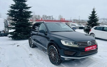 Volkswagen Touareg III, 2017 год, 3 990 000 рублей, 2 фотография