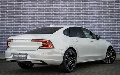 Volvo S90 II рестайлинг, 2024 год, 6 800 000 рублей, 4 фотография