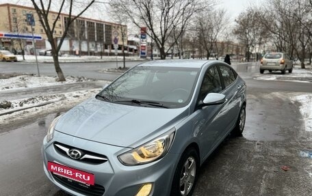 Hyundai Solaris II рестайлинг, 2012 год, 1 085 000 рублей, 4 фотография