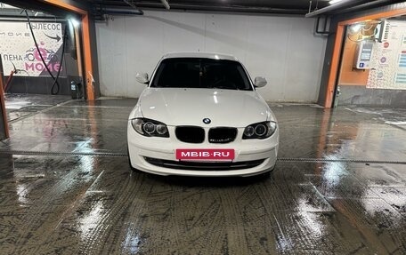 BMW 1 серия, 2011 год, 1 200 000 рублей, 2 фотография