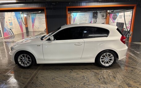 BMW 1 серия, 2011 год, 1 200 000 рублей, 5 фотография