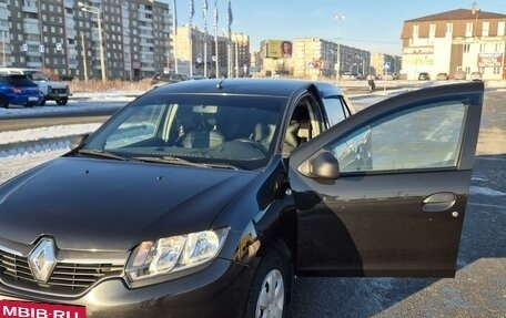 Renault Logan II, 2017 год, 800 000 рублей, 2 фотография