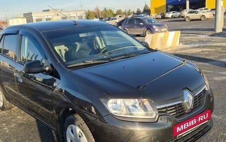 Renault Logan II, 2017 год, 800 000 рублей, 9 фотография