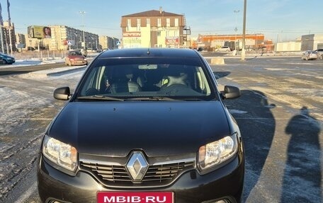 Renault Logan II, 2017 год, 800 000 рублей, 10 фотография