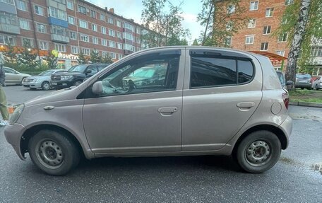 Toyota Vitz, 2001 год, 400 000 рублей, 4 фотография