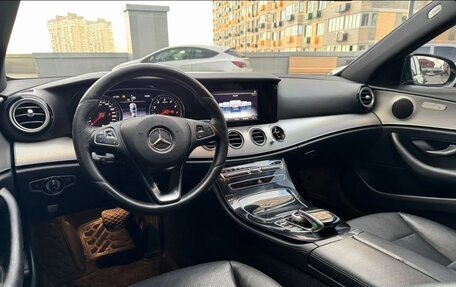 Mercedes-Benz E-Класс, 2016 год, 3 250 000 рублей, 8 фотография