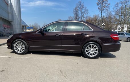 Mercedes-Benz E-Класс, 2012 год, 2 000 000 рублей, 10 фотография