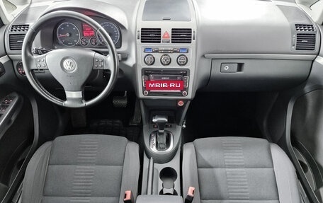 Volkswagen Touran III, 2008 год, 719 000 рублей, 21 фотография