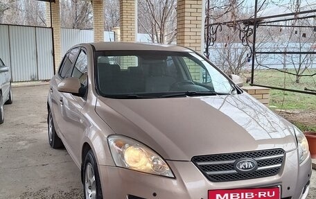 KIA cee'd I рестайлинг, 2009 год, 730 000 рублей, 7 фотография