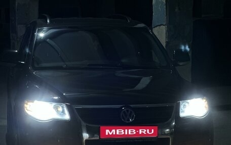 Volkswagen Touareg III, 2009 год, 950 000 рублей, 14 фотография