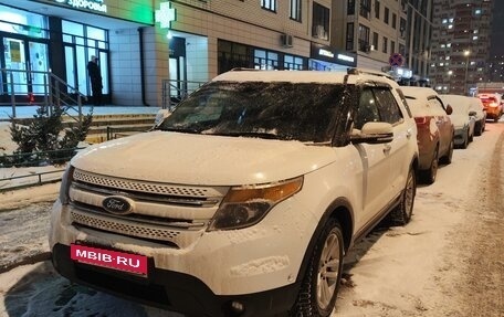 Ford Explorer VI, 2013 год, 1 250 000 рублей, 2 фотография