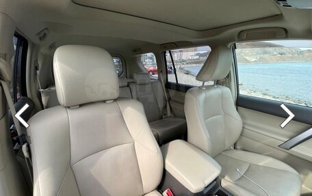 Toyota Land Cruiser Prado 150 рестайлинг 2, 2018 год, 4 600 000 рублей, 11 фотография