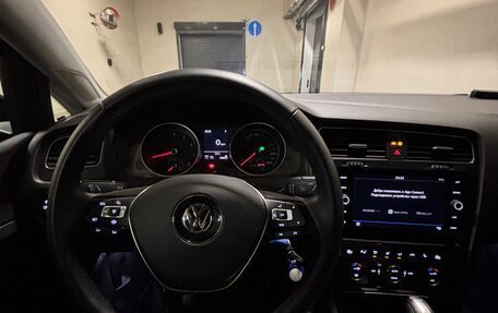 Volkswagen Golf VII, 2018 год, 2 300 000 рублей, 19 фотография