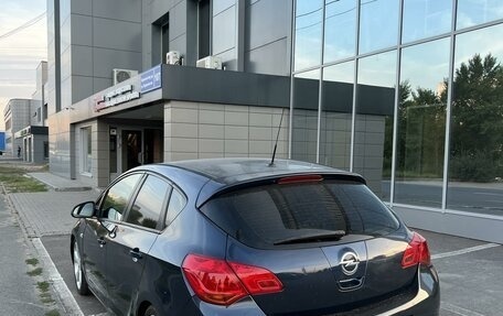 Opel Astra J, 2011 год, 680 000 рублей, 4 фотография