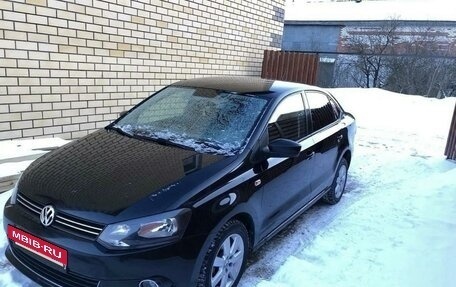 Volkswagen Polo VI (EU Market), 2011 год, 750 000 рублей, 2 фотография