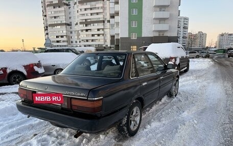 Toyota Camry, 1987 год, 160 000 рублей, 4 фотография