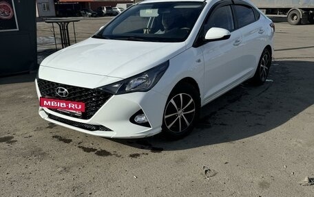 Hyundai Solaris II рестайлинг, 2020 год, 1 410 000 рублей, 10 фотография