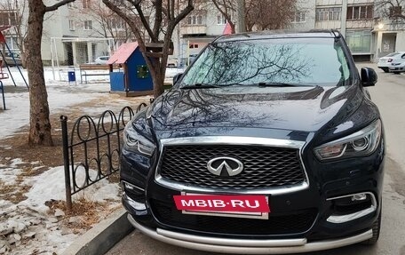 Infiniti QX60 I рестайлинг, 2017 год, 2 850 000 рублей, 2 фотография