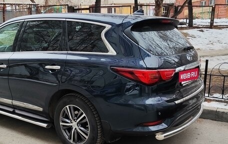 Infiniti QX60 I рестайлинг, 2017 год, 2 850 000 рублей, 6 фотография