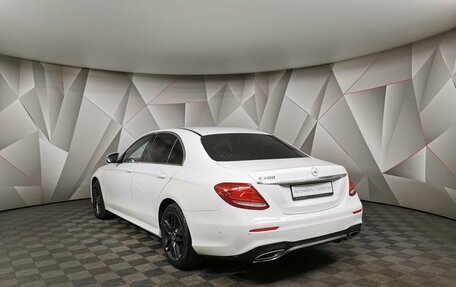 Mercedes-Benz E-Класс, 2017 год, 2 390 000 рублей, 4 фотография