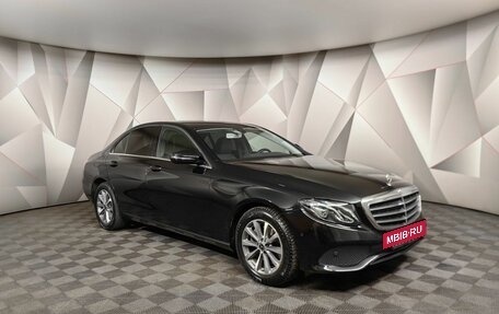 Mercedes-Benz E-Класс, 2019 год, 4 095 000 рублей, 3 фотография