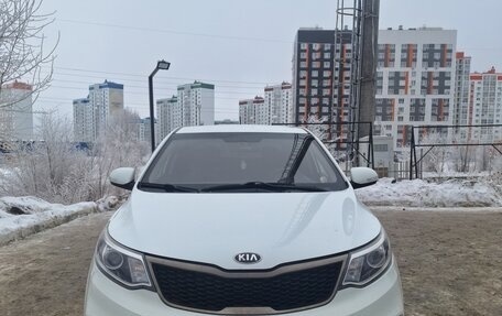 KIA Rio III рестайлинг, 2015 год, 999 999 рублей, 3 фотография