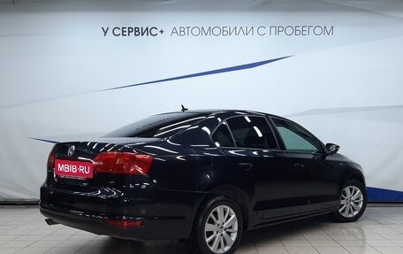 Volkswagen Jetta VI, 2013 год, 1 060 000 рублей, 3 фотография